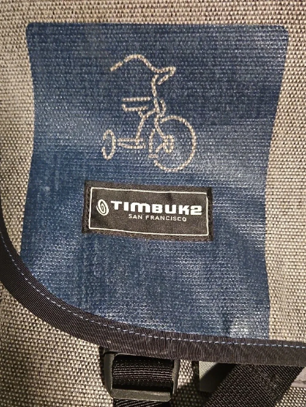 Timbuk2 Gray Messenger Bag with Navy Patch